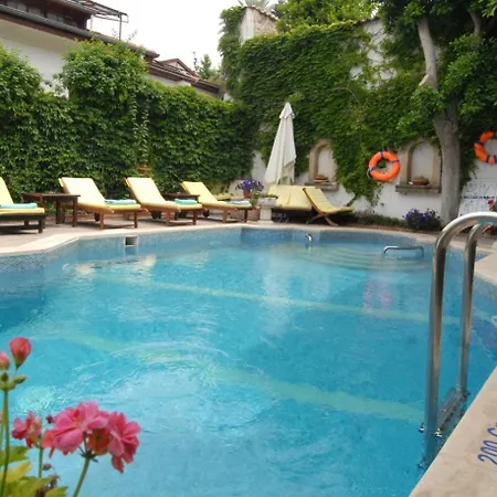 Cleopatra House - Just Beautiful In Center Of Appartamento
